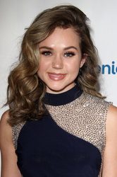 Brec Bassinger