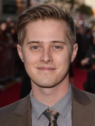 Lucas Grabeel